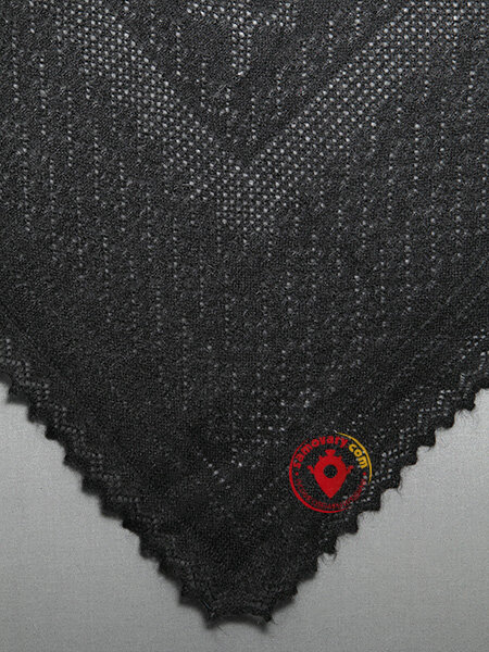 Оренбургский пуховый платок арт. П3-130-07 черный